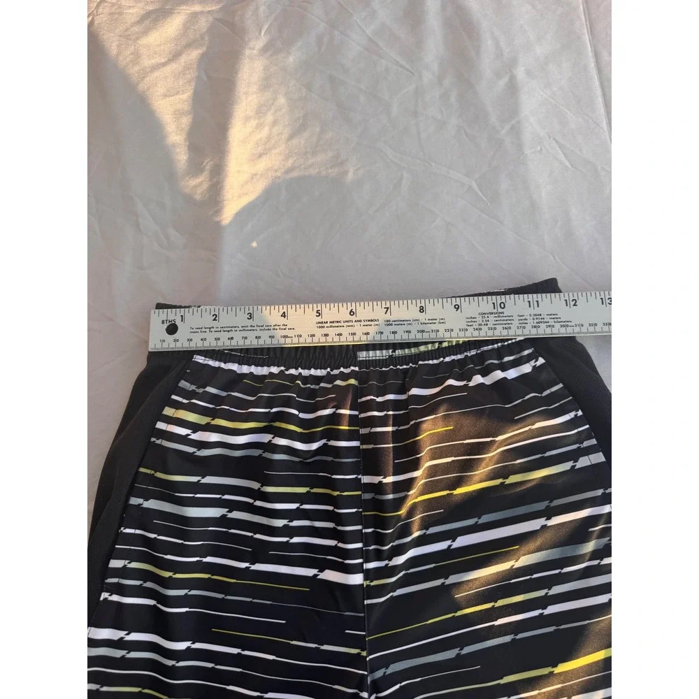 Nike Boys Dri-FIT Basketball Shorts Black Volt Yellow Striped Size Medium M